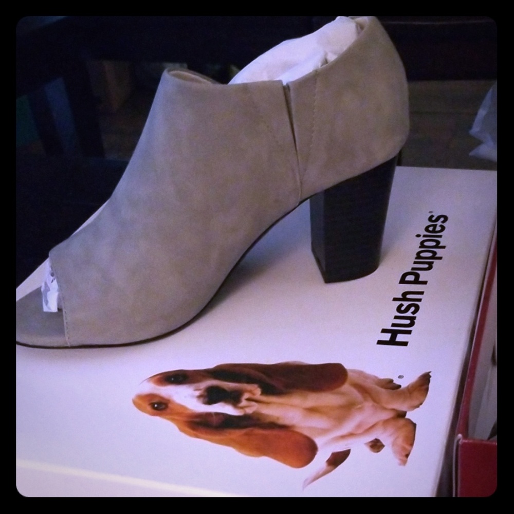 Women's shoes